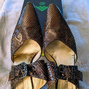 Bottega Veneta   Italian Slip on Heels        size 39.5